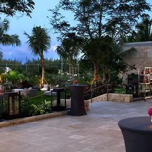 https://kimpton-seafire-resort-and-spa.comcaribbean.com